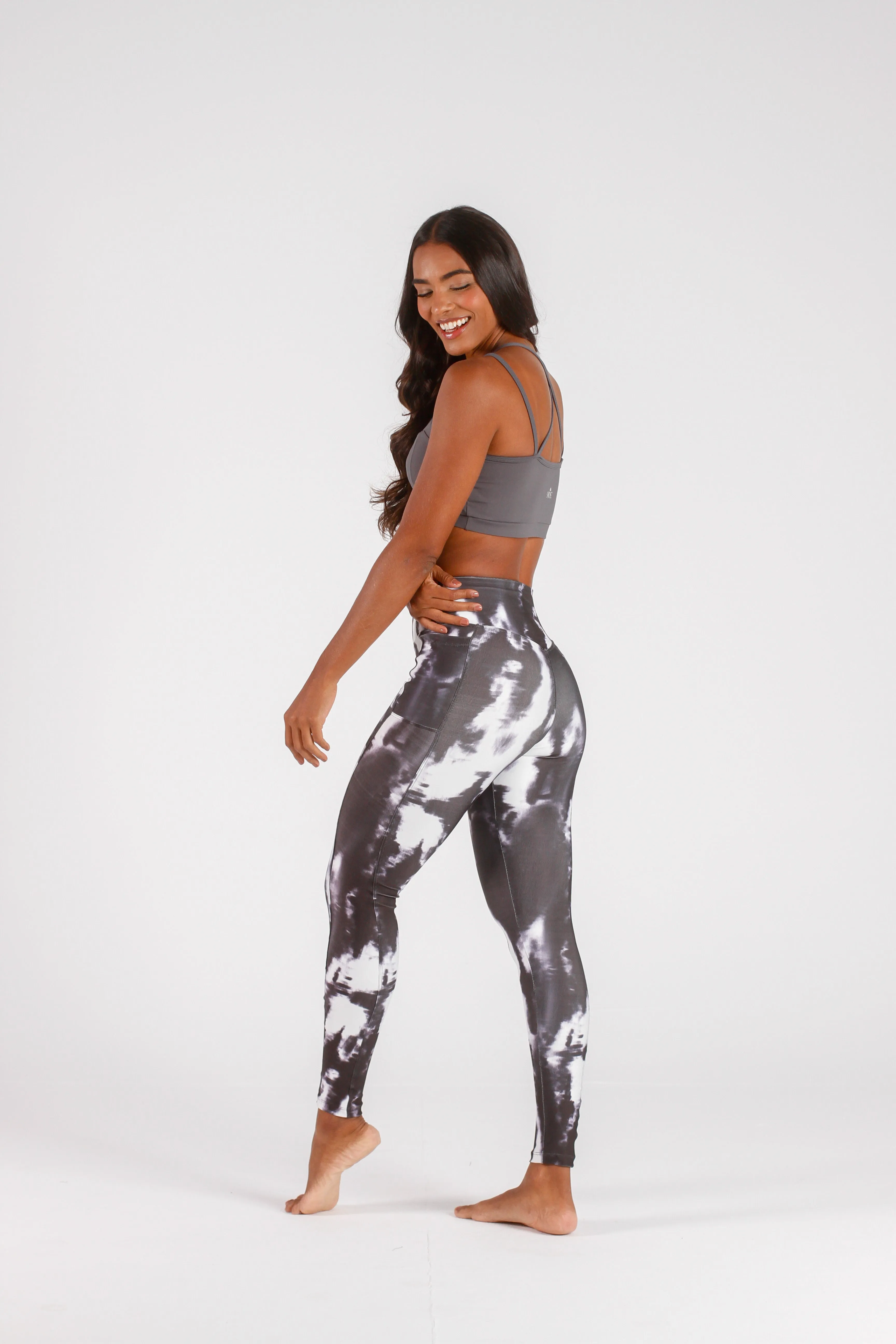 Black & White Tie Dye Pocket Legging