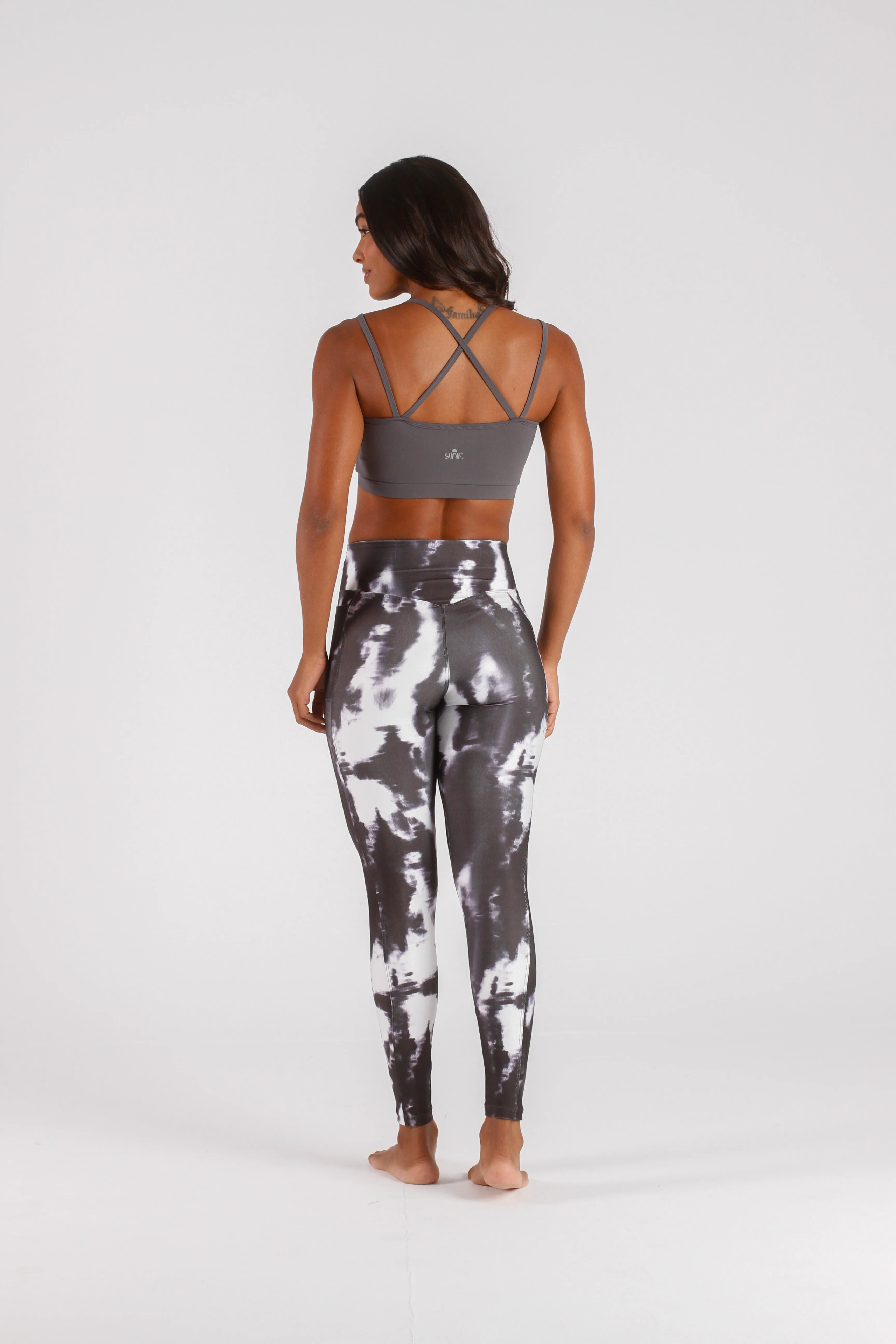 Black & White Tie Dye Pocket Legging