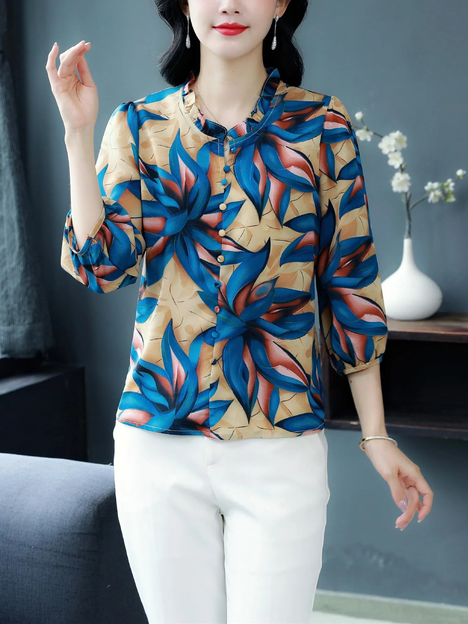 Floral Print Puff Sleeve Button Top