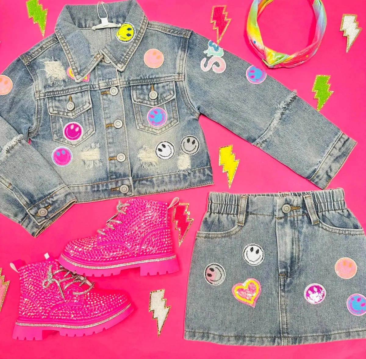 SMILEY FACE PATCHED DENIM SKIRT